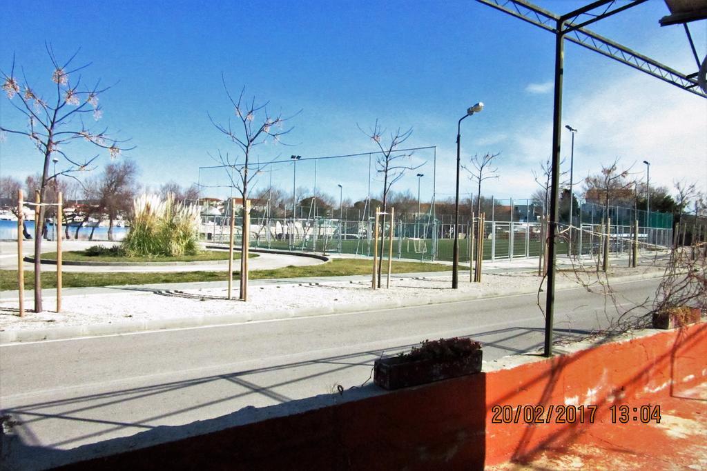 Basil Apartments And Rooms Бетина Екстер'єр фото