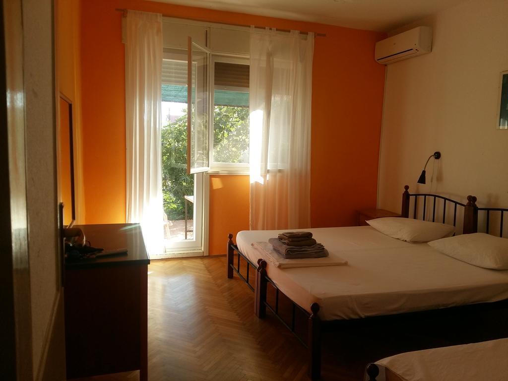 Basil Apartments And Rooms Бетина Екстер'єр фото